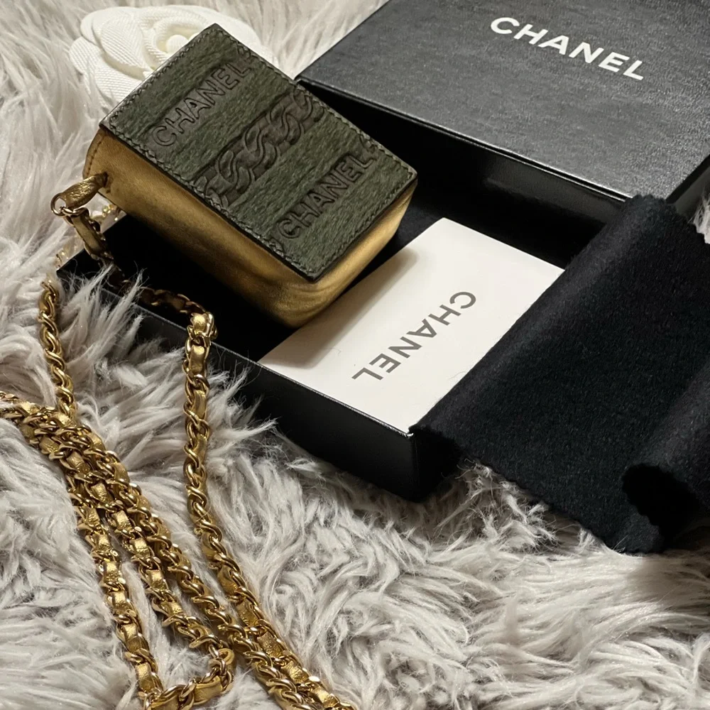Chanel mini sling/body accessories - Picture 10 of 13